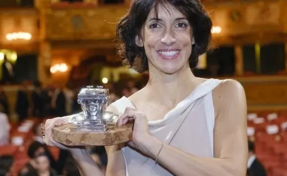 Federica Manzon ha vinto la 62a edizione del Premio Campiello